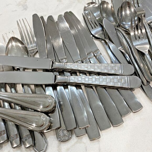 74 Pcs Flatware Stainless Mixed Patterns Makers Knives Forks Spoons ++++ Vintage - Picture 5 of 14